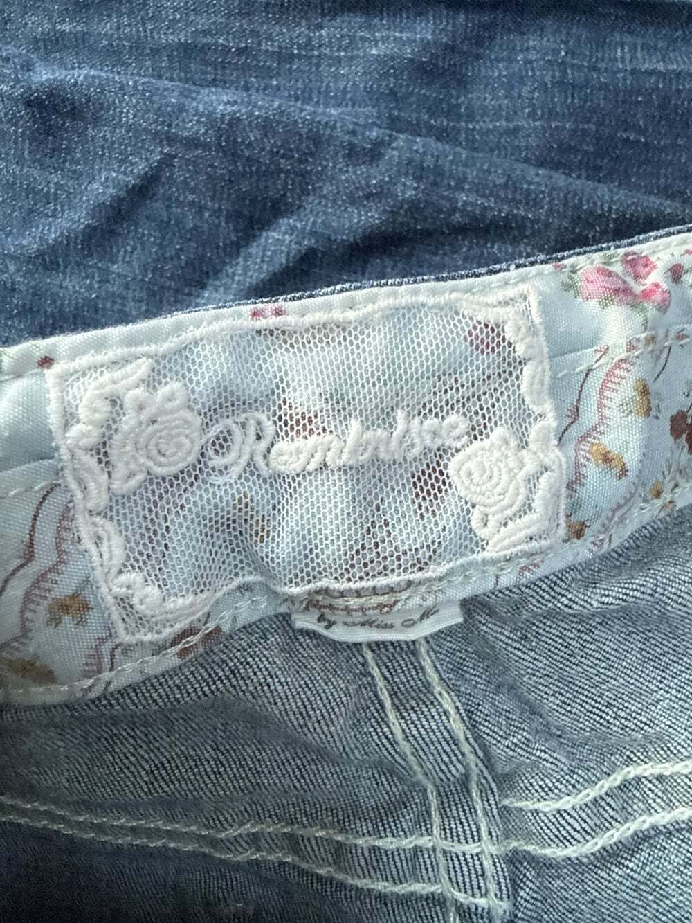 Miss Me 'Reminisce' Flare Leg Jeans | Size 27 - Picture 4 of 4